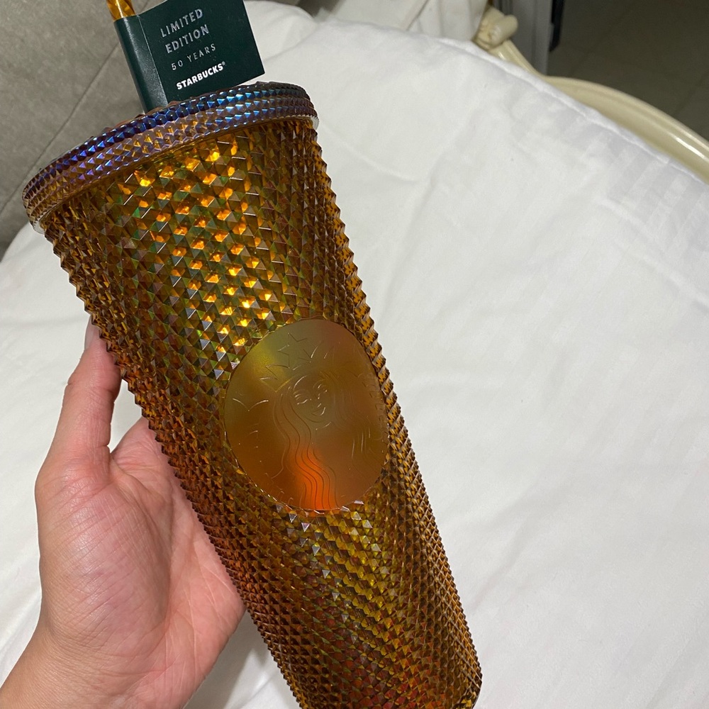 Starbucks tumbler and Cold Cup